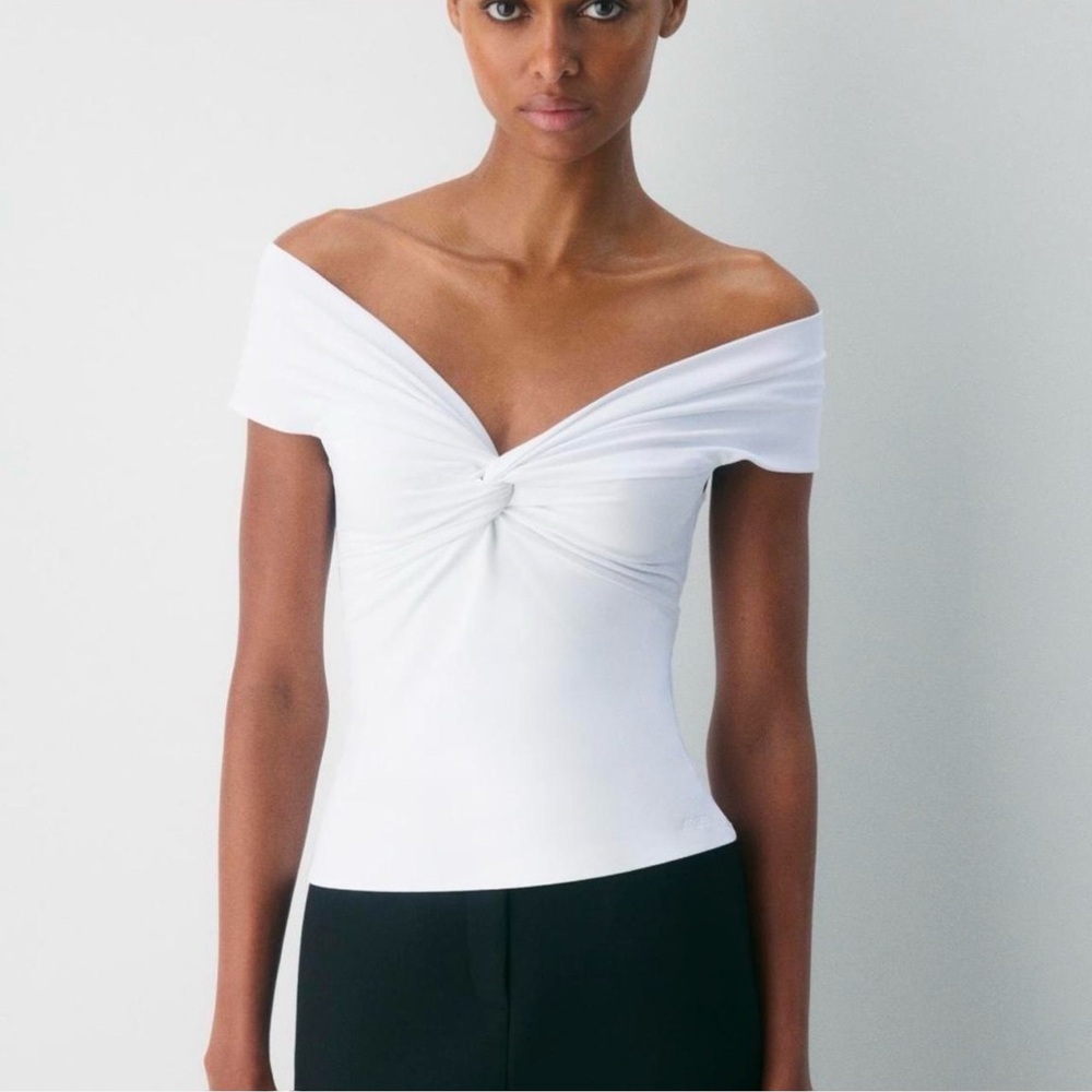 Aritzia Original Contour Twist Off-shoulder Top